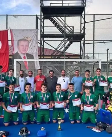 Adeşen Anadolu İHL Türkiye Üçüncüsü