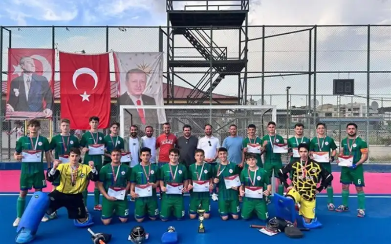 Adeşen Anadolu İHL Türkiye Üçüncüsü