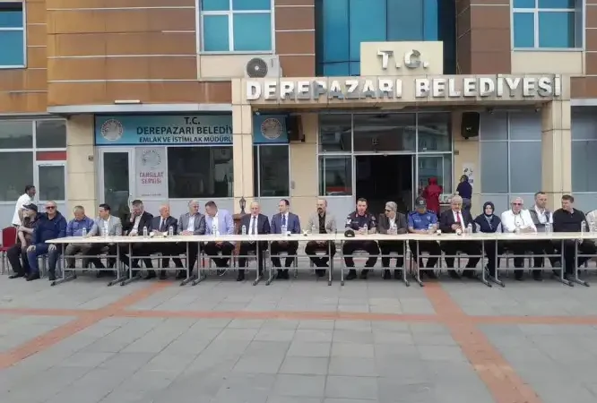 Derepazarı’nda Bayramlaşma Programı