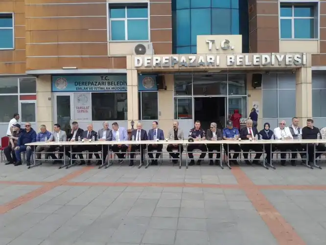 Derepazarı’nda Bayramlaşma Programı