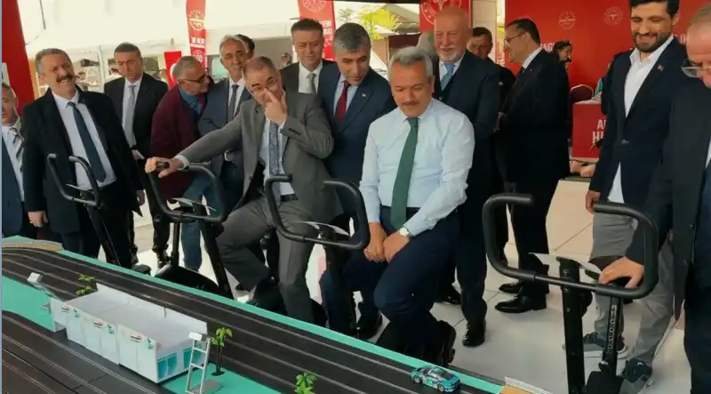 Rize Valisi “Hareket Et, Sağlıklı Yaşa” Etkinliğine Katıldı