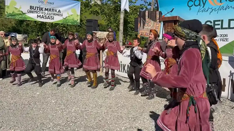 Rize’de Çay Hasat Sezonu Coşkuyla Başladı