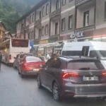 Kurban Bayramında Çamlıhemşin Trafiği Kilitlendi