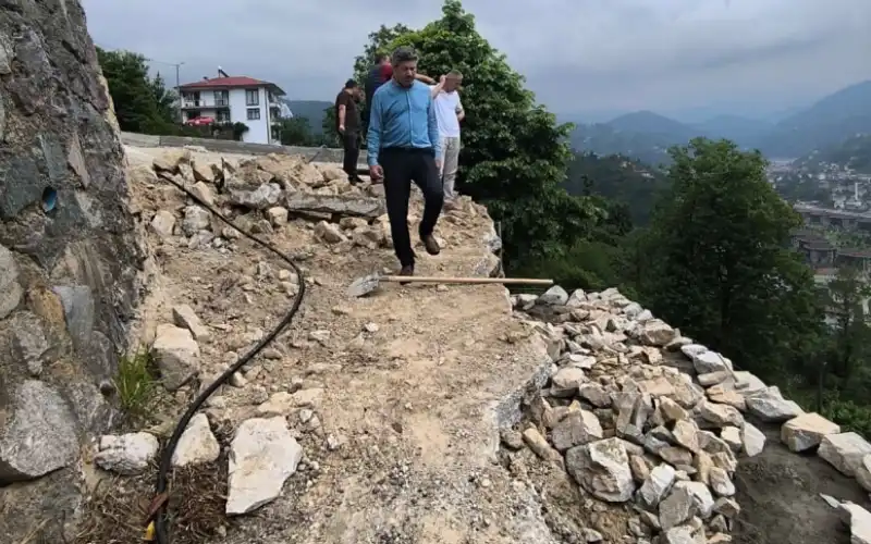 Güneysu Belediye Başkanından Sahada inceleme