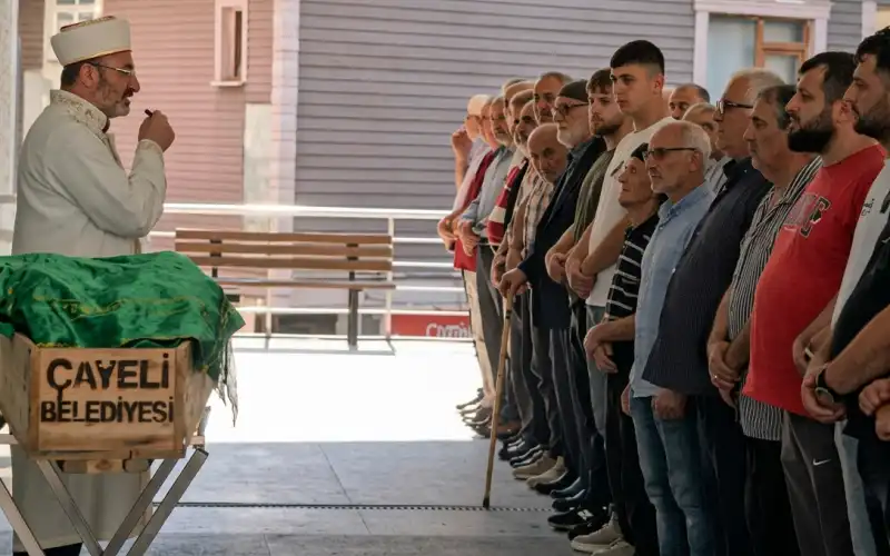 Selinay Saral Gözyaşlarıyla Uğurlandı