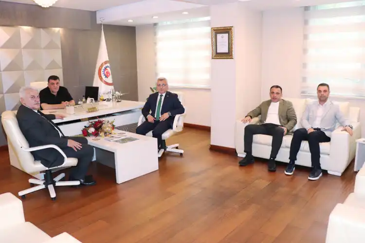 Rize SMMMO’dan RTSO’ya Anlamlı Ziyaret