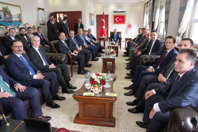Bakanı Gürlek Rize Adliyesi'nde İncelemelerde Bulundu