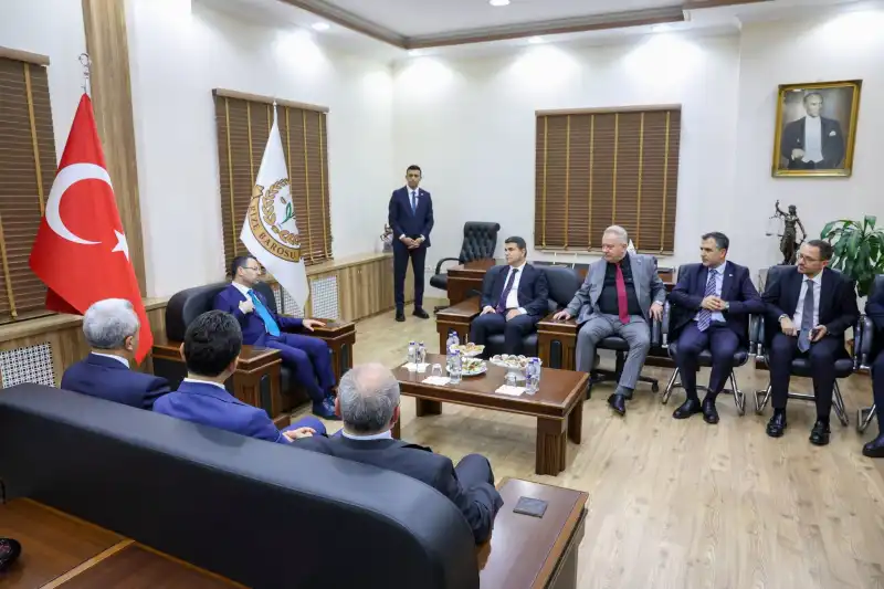 Bakanı Gürlek Rize Adliyesi'nde İncelemelerde Bulundu