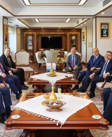Doğu Karadeniz'in Geleceği Rize'de Masaya Yatırılıyor
