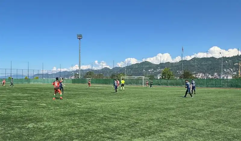 Rize’de Kuran Kursları Arası Futbol Turnuvası Başladı