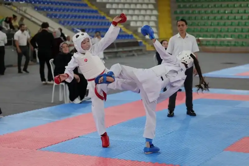 Rize, ANALİG Karate Grup Müsabakalarını Başarıyla Tamamladı