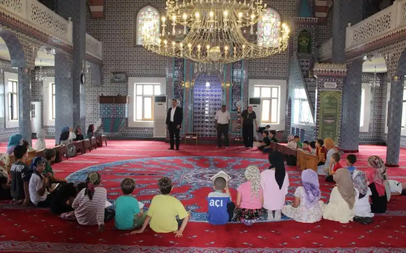 Derepazarı Kaymakamı'ndan Yaz Kur’an Kurslarına Ziyaret