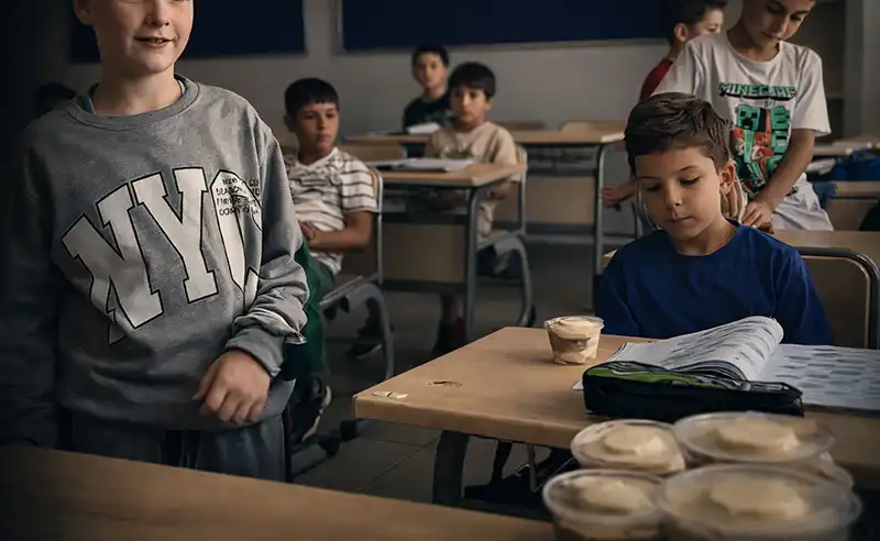Vali Baydaş'tan Öğrencilerine Tatlı Sürpriz