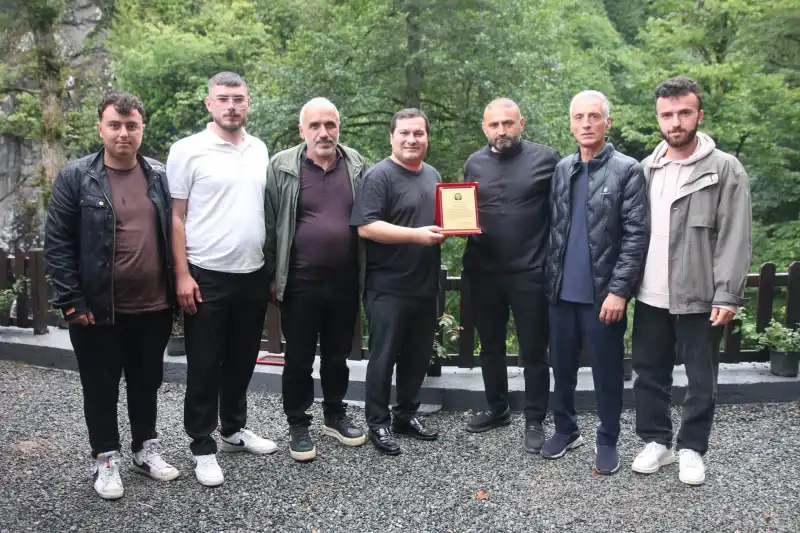 Ardeşen'de Kaymakam Ferhat Altay'a Anlamlı Veda