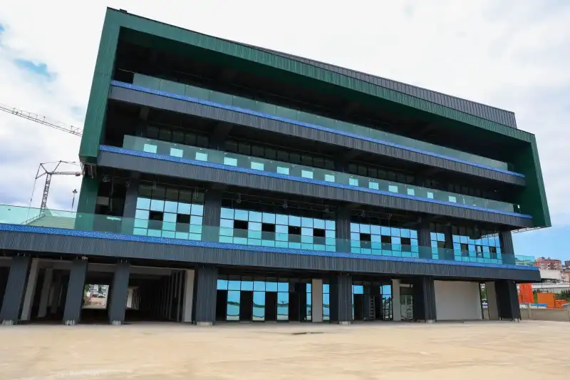 Rize Spor Kompleksi Hızla Yükseliyor