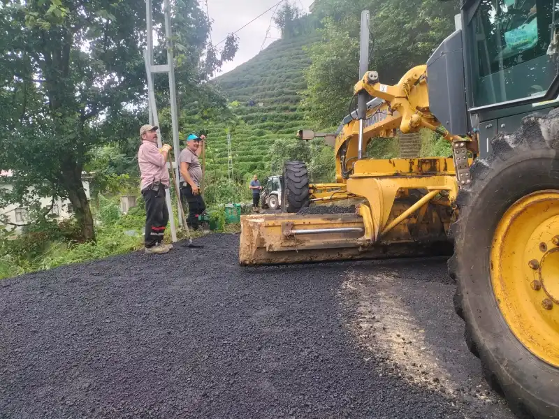 Güneysu’da Mahalle Mahalle Yol Seferberliği