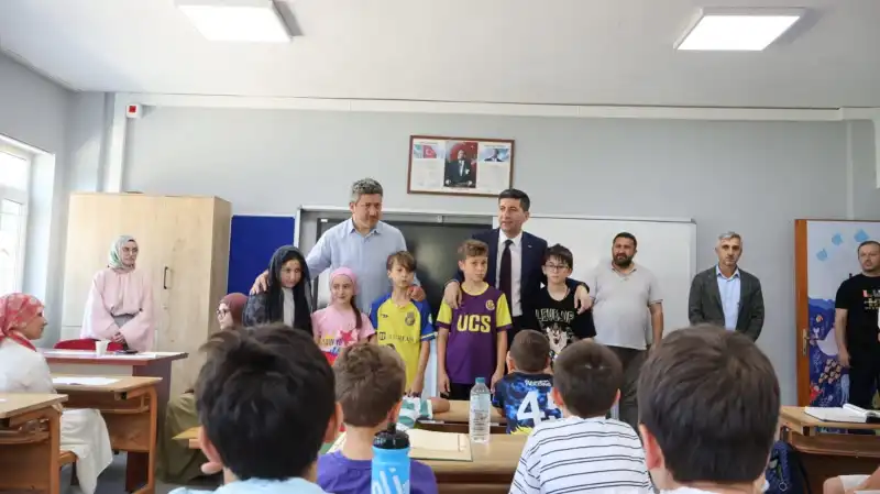Özer'den Yaz Kur’an Kursu Öğrencilerine Anlamlı Ziyaret