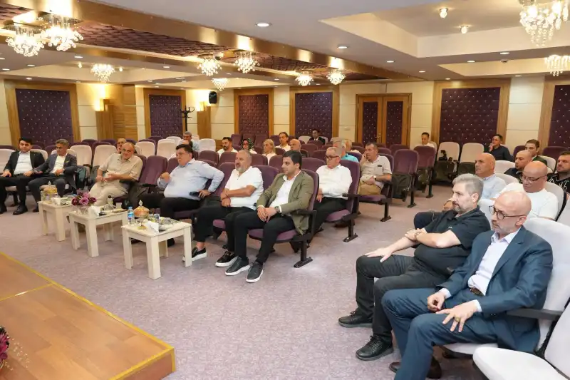 Başkan Metin, RTSO Meclisinde Rize'nin Gelecek Vizyonunu Anlattı