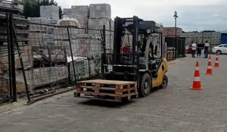 Ardeşen TSO’dan Forklift Kursu Tamamlandı