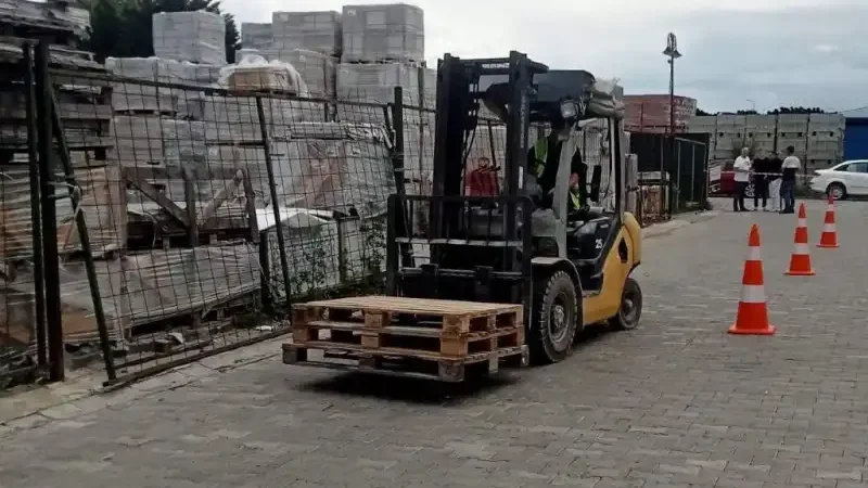 Ardeşen TSO’dan Forklift Kursu Tamamlandı
