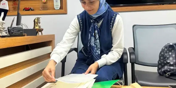 Güneysu'da 40 Yıllık Şiir Arşivi Gün Yüzüne Çıktı