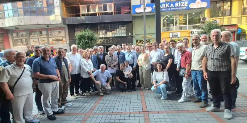 Yeni Parti Heyeti Rize’de Sahaya İndi