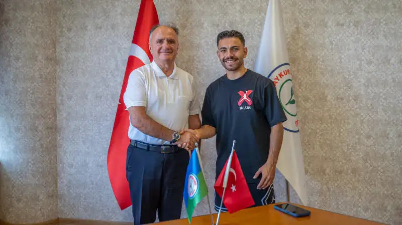 Çaykur Rizespor’da Mithat Pala’nın Sözleşmesi Uzatıldı
