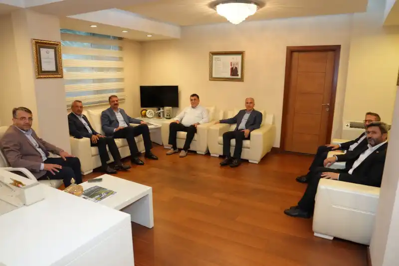 Rize Şehrinin Yönetimi RTSO’da Buluştu