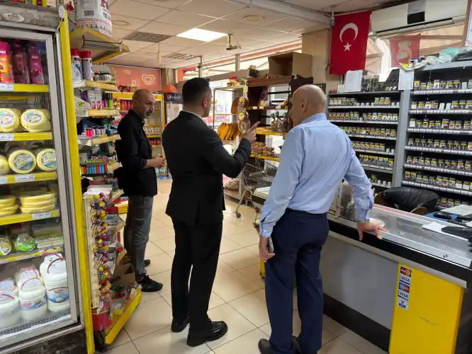 Derepazarı’nda Esnaf ve Vatandaş Buluşması: Talepler Yerinde Dinlendi