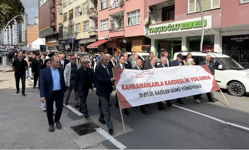 Rize’de Gaziler Günü İçin Anlamlı Yürüyüş