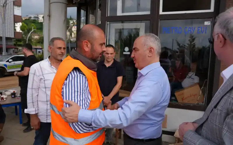 Başkan Metin’den İyidere’ye Geçmiş Olsun Ziyareti