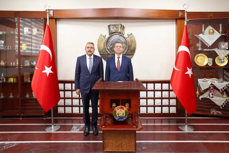 Bakan Yardımcısı Tancan'dan Rize Valiliği’ne Ziyaret