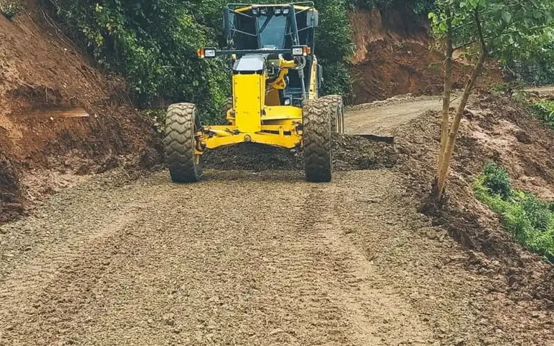 Rize’nin İki İlçesinde Köy Yollarına Bakım ve Onarım