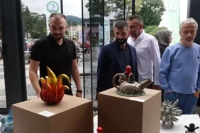 Çayeli’nde “Çılgın Çaydanlıklar” Sergisi Büyük İlgi Gördü
