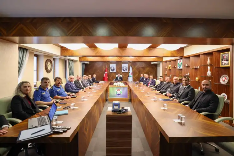 Rize’de Kritik Maçlar Öncesi Güvenlik Zirvesi: Tedbirler Masaya Yatırıldı