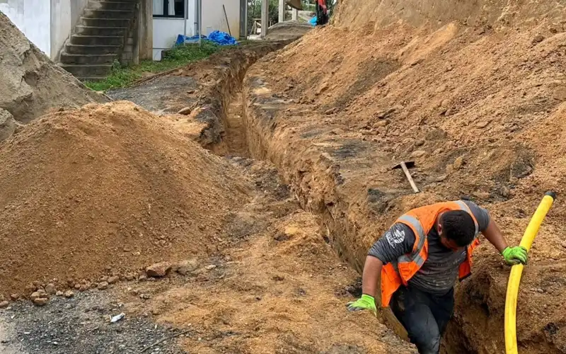 17921597901632152685