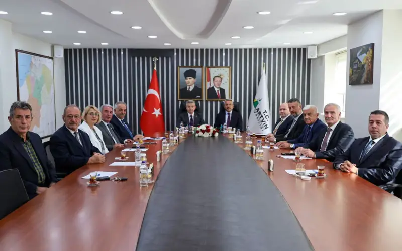 Rize ve Artvin Turizmi İçin Kaçkar Zirvesi: Ortak Projeler Masaya Yatırıldı