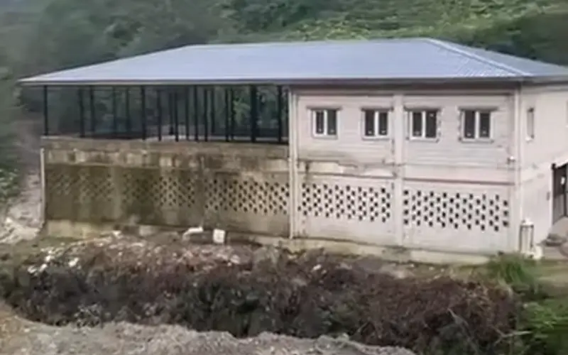 Pazar’da Çay Alım Evinin 700 Bin TL’lik Çatısı İmeceyle Yapıldı