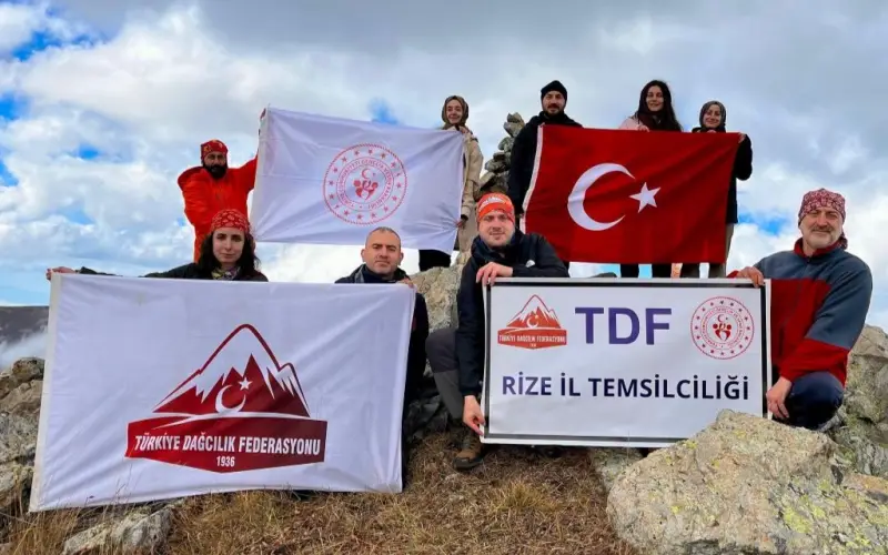 Çayeli’nde Cumhuriyet Coşkusu Zirveye Taşındı